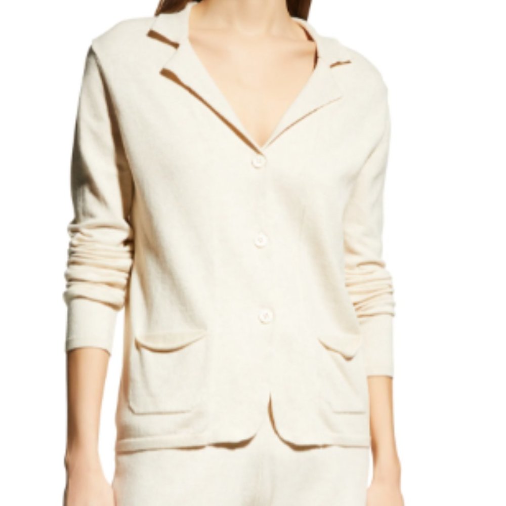 Majestic Paris for Neiman Marcus soft blazer crafted from linen & silk